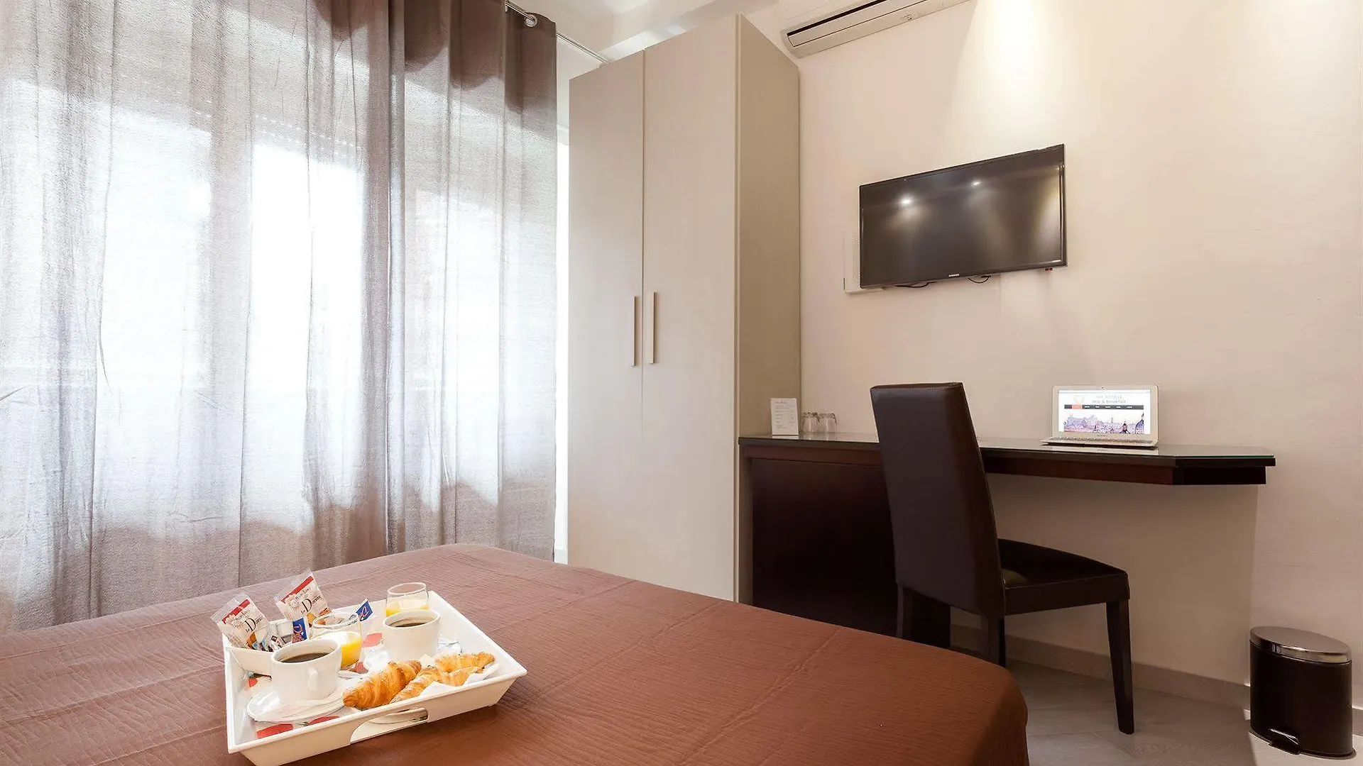 B&B Sol Romae Bed & Breakfast Rome