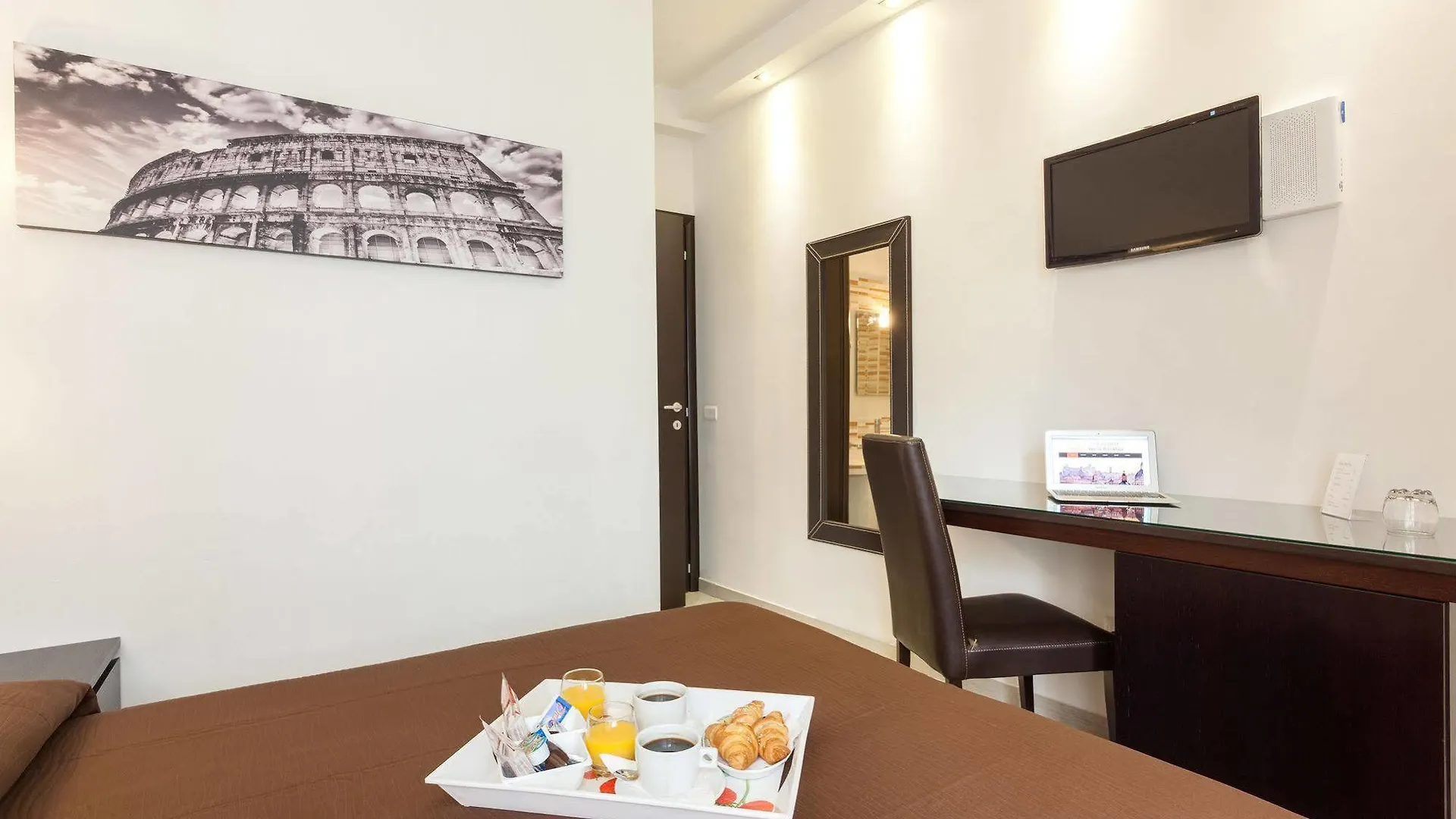 ** Bed & Breakfast B&B Sol Romae Italy